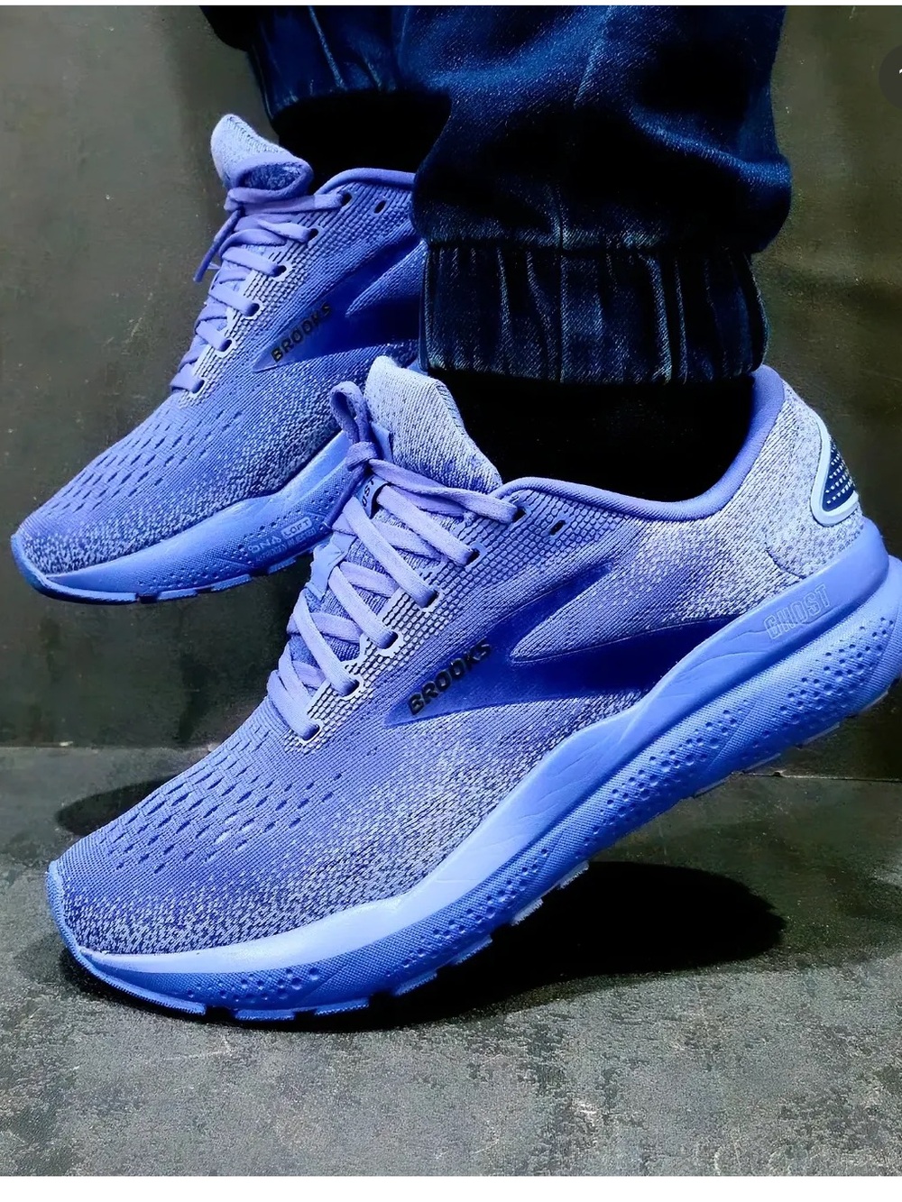 Brooks Ghost 16 women size 8.5  Ghost Running Shoes in Periwinkle Blue